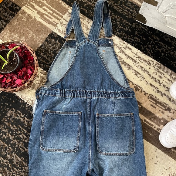 Destructed Overalls - Picture 4 of 5